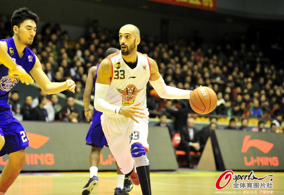 記者：鄭龍退役出任海牛助教；海牛和西海岸兩隊開啟球隊冬訓