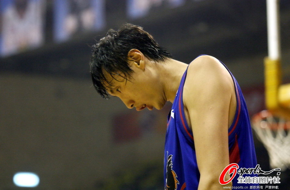 真是不太行！7號秀費爾斯11中3&三分4中0 還出現(xiàn)4失誤4犯規(guī)