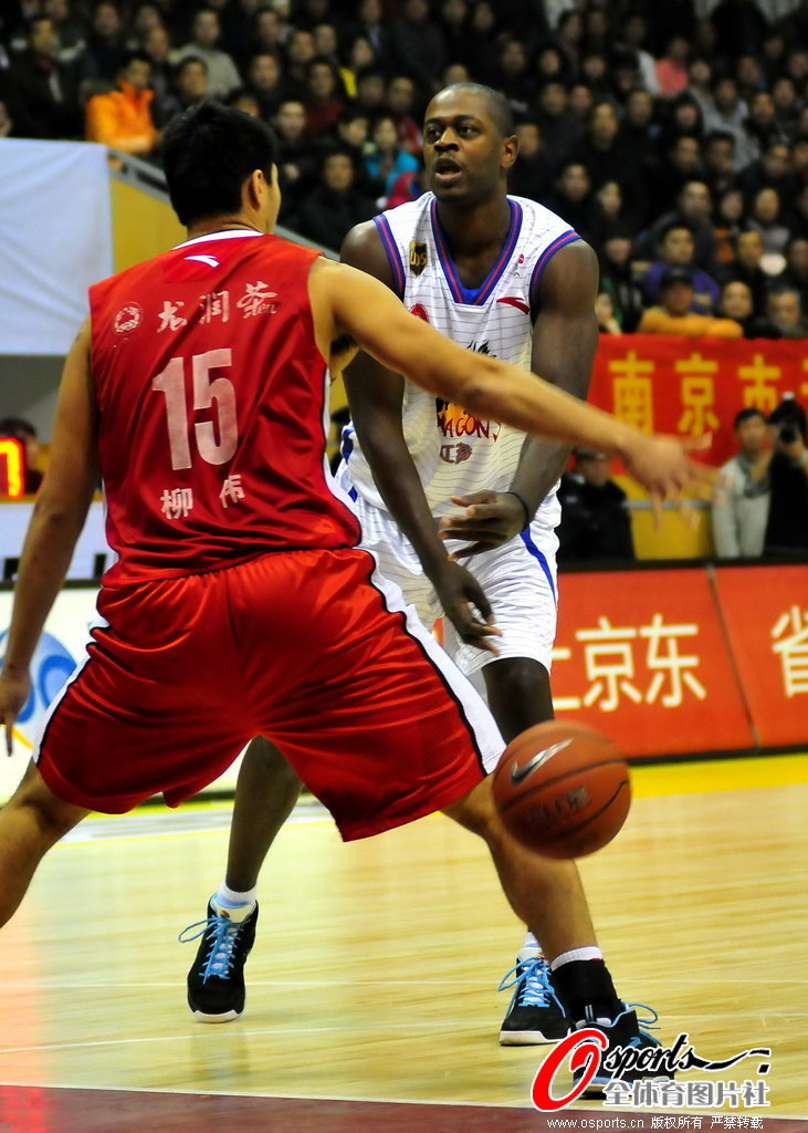 《戰(zhàn)地6》在DLSS4下的表現(xiàn) 幀數(shù)直接翻了兩倍