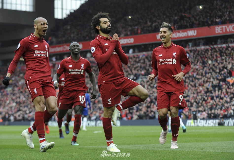 拉莫斯現(xiàn)身伯納烏并祝賀姆巴佩：我早就說過你是No.1