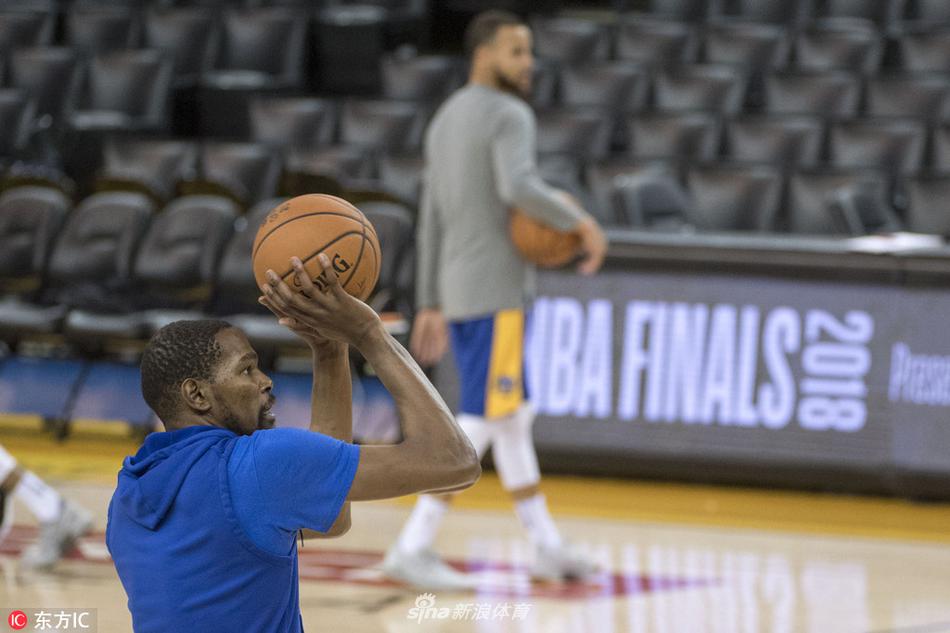 強硬大狙！巴雷特強鑿克尼佩爾打成2+1 強勢扳平比分