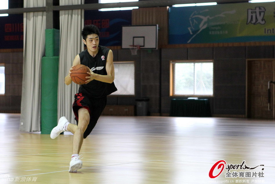 只給錢不指手畫腳 拉瑞安感謝騰訊支持《博德之門3》