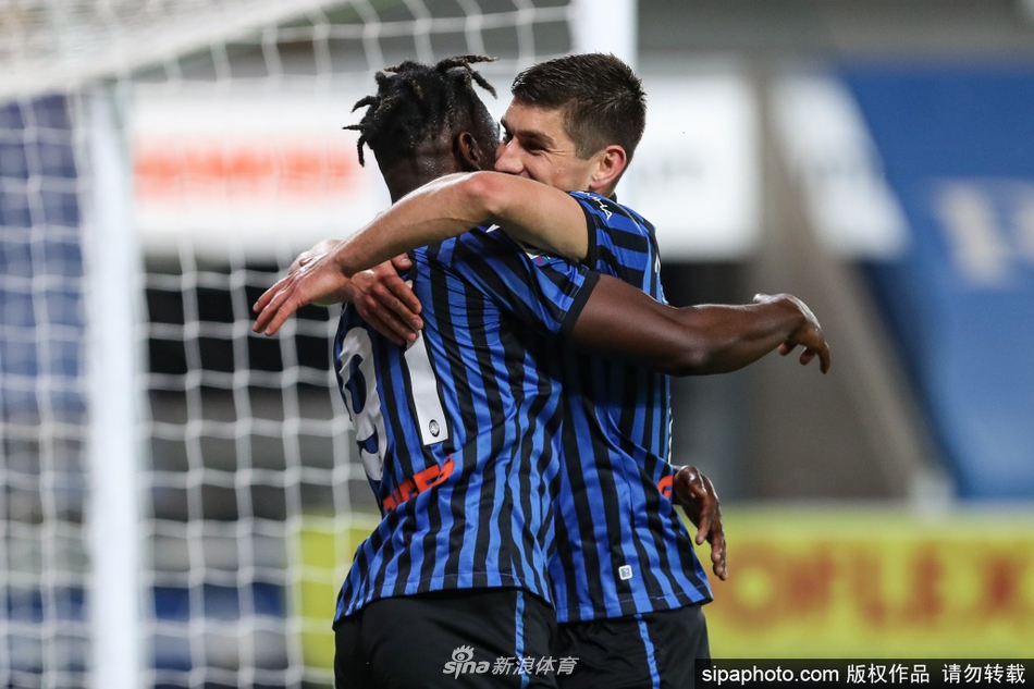 2025年10月8日 11:40:06 | 體育24小時熱點                 據(jù)《太陽報》報道，阿莫林期待拉門斯能成為曼聯(lián)的庫爾圖瓦，對這名球員像父親般關心。俱樂部消息人士表示，阿莫林