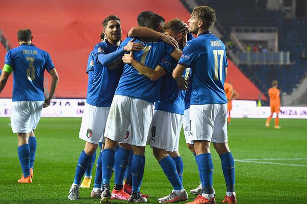 小法：迪奧帶傷被塞內(nèi)加爾征召結(jié)果現(xiàn)在又傷了，他不該參加非洲杯