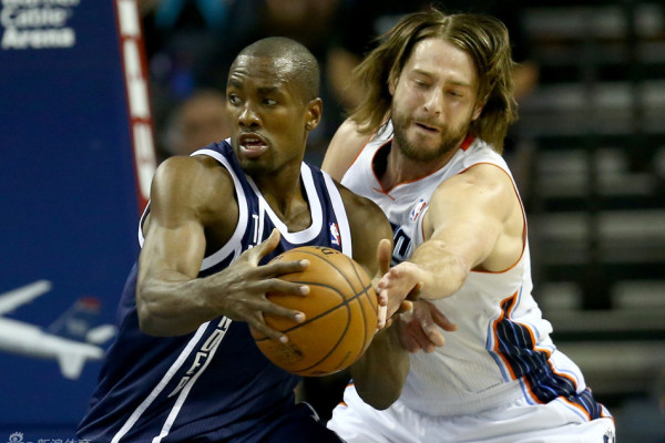 強硬大狙！巴雷特強鑿克尼佩爾打成2+1 強勢扳平比分