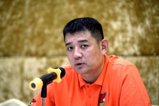 伯恩利主帥：上半場我們踢得不錯，但比賽勢頭是難以名狀的東西