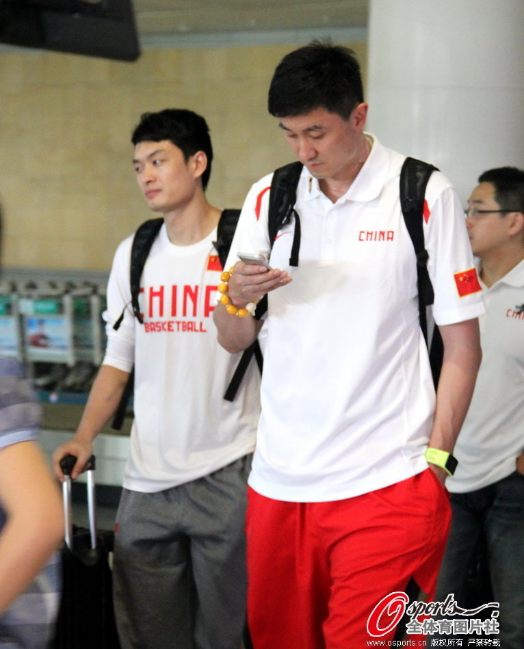 ?；倏藢岽踢M球后做出姆巴佩的慶祝動作 為他慶生