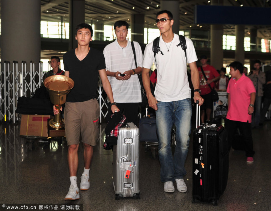 約基奇：杜蘭特不需要什么時間&空間就能命中關(guān)鍵球 他是傳奇！