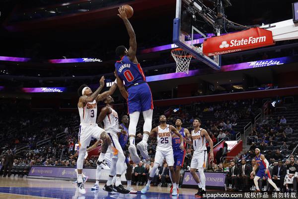 帶刀后衛(wèi)！巴黎再度通過角球配合破門，貝拉爾多頭球得手