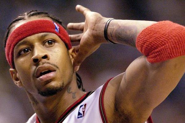 3換11！拓媒模擬：開拓者引進字母哥 送出小楊等5將+3首輪+3次輪