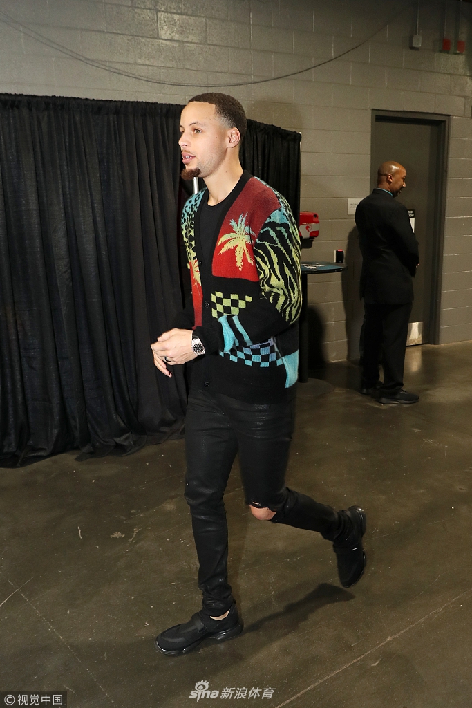 防守多次被針對！克尼佩爾17中4&三分11中3 得到11分8板3助1帽