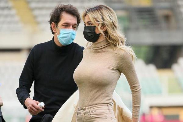 持續(xù)發(fā)力！特雷·楊超遠三分再中 老鷹第三節(jié)單節(jié)轟下42分