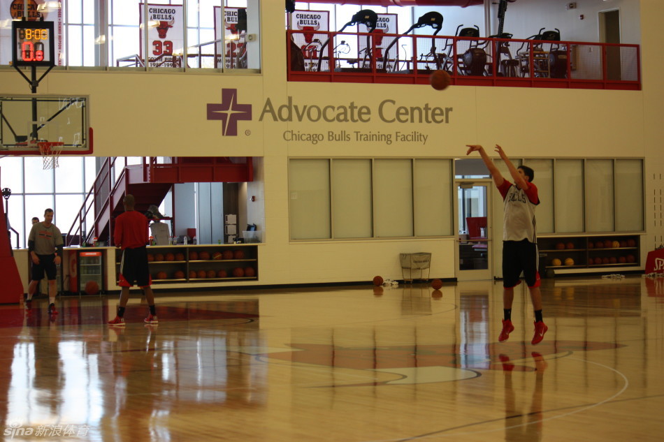 維加希望踢更多比賽？馬雷斯卡：我也想留長發(fā)，但那是不可能的