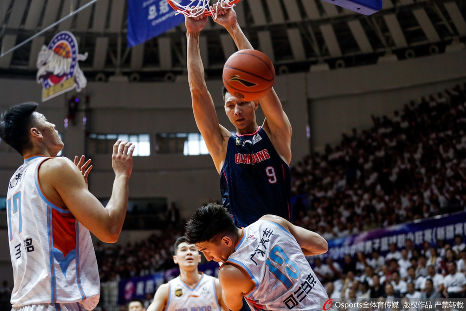 也還能看！雄鹿其他四位首發(fā)得分均上雙 合計拿到55分