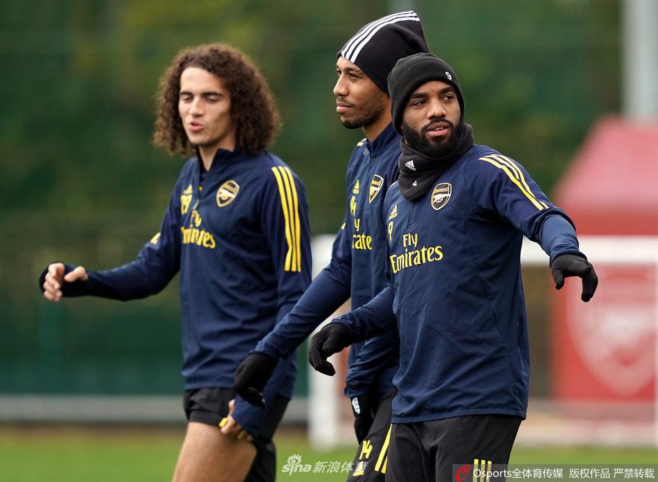 喜劇演員：馬赫雷斯應向C羅學習，后者在哪都有極高職業(yè)素養(yǎng)