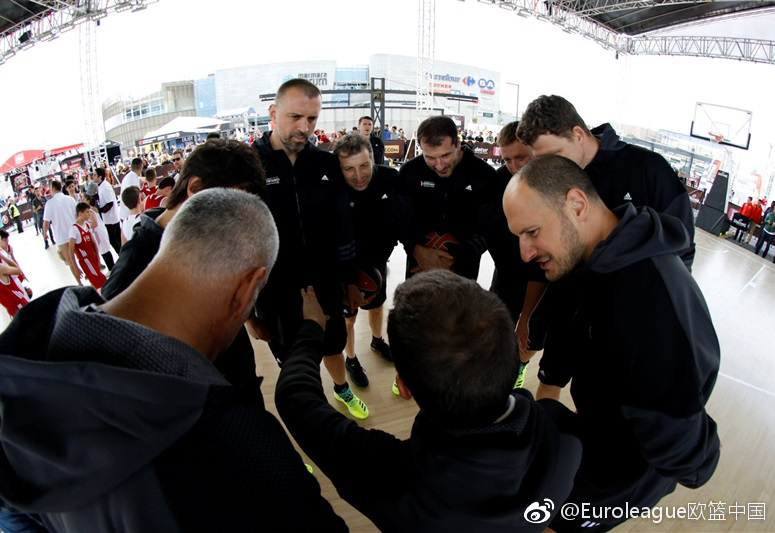 [流言板]要不別穿了？本賽季湖人身穿城市版球衣時，戰(zhàn)績?yōu)?勝7負