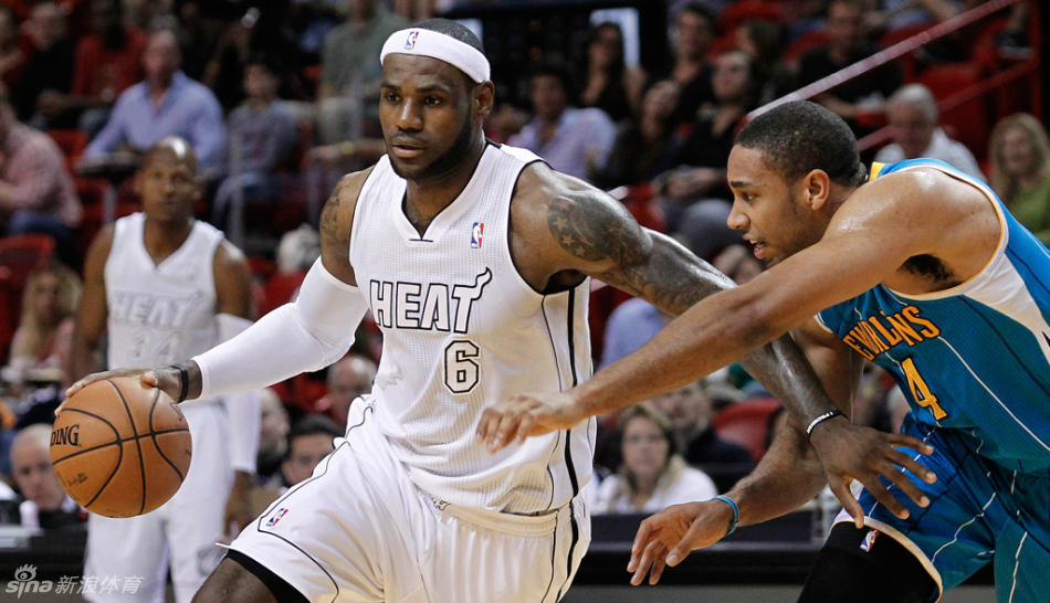 步行者VS騎士裁判報告：出現(xiàn)1次漏判 內(nèi)姆哈德擠掩護對阿倫犯規(guī)