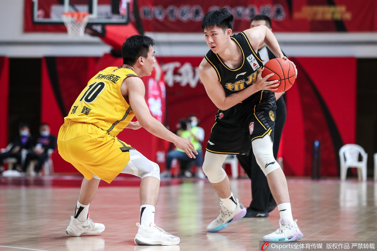 導讀：最近很多玩家都在關注快來切切切這款手游，想知道具體的公測時間，快來切切切會經(jīng)過封測、刪檔內(nèi)測、不刪檔測試到最終的公測等幾個測試階段，才會正式上線快來切切切安卓或iOS版本，有很多玩家就會問小編快