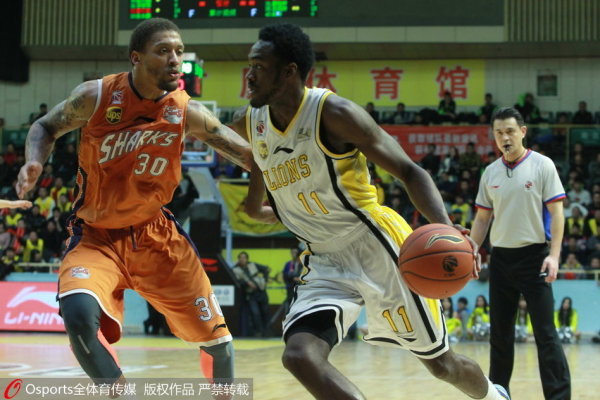 這都沒花？半場黃蜂三分21中10&命中率47.6% 猛龍20中2&命中率10%