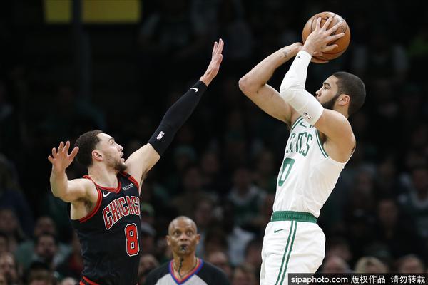 馬雷斯卡：紅牌后比賽局勢徹底改變了，我們是在白白給對手送禮沙沙                                                                2025-