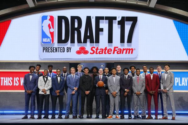 此前與巴薩轉(zhuǎn)會鬧劇，尼科被換下時遭巴薩球迷狂噓