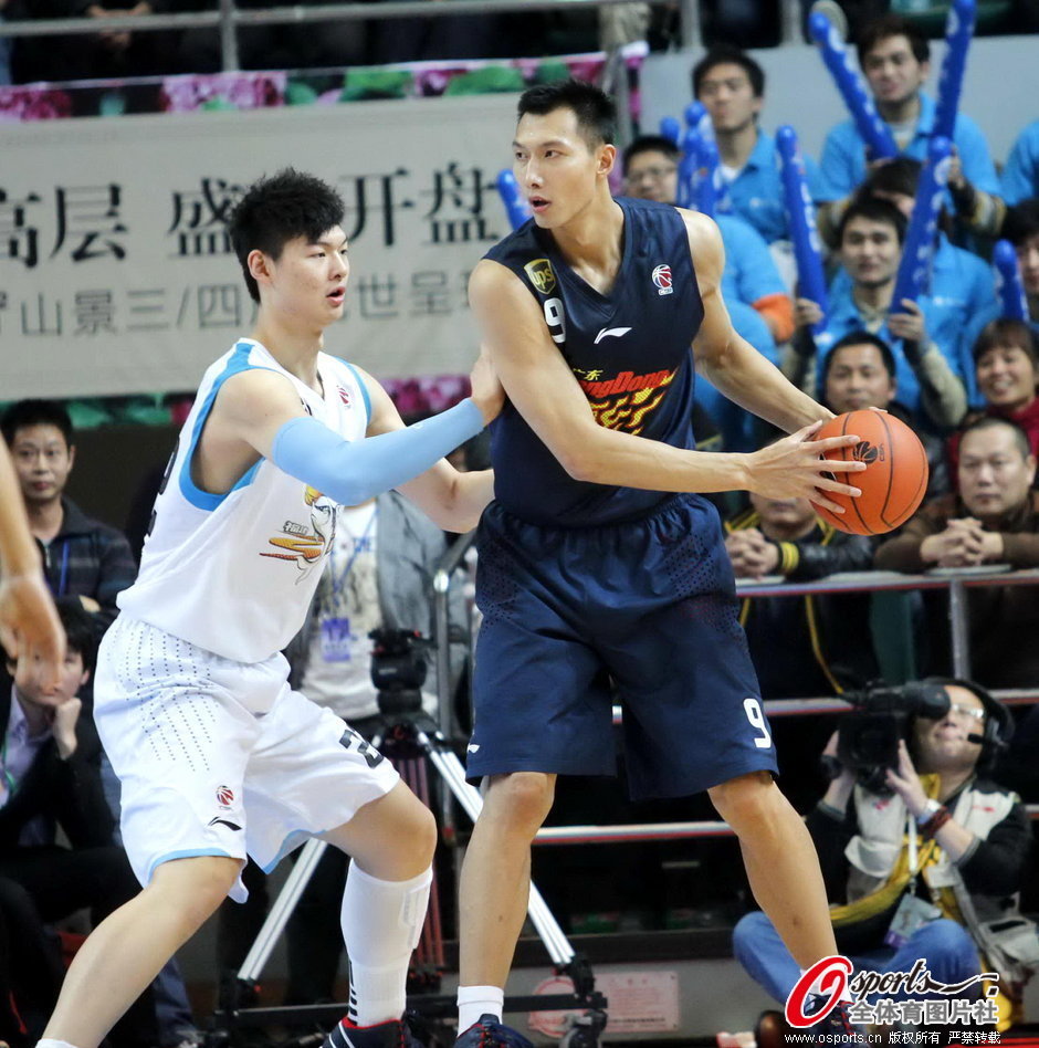 德佬：自馬拉多納時代以來，那不勒斯很久沒一年內(nèi)贏得兩座冠軍了