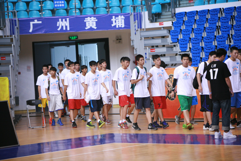 希勒：詹姆斯是藍軍追平的關鍵先生，他進球后局勢瞬間逆轉