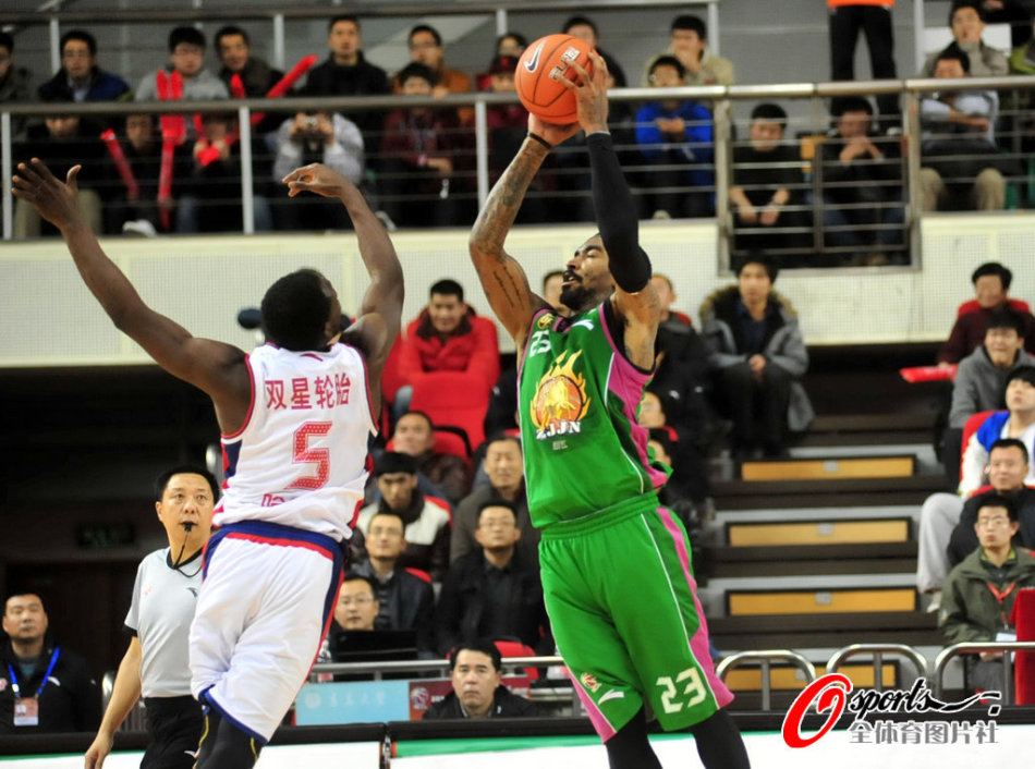 此前3平16負！狼隊上輪踢平曼聯(lián)終結11連敗，19輪后終于取得首勝Scheisse                                                           