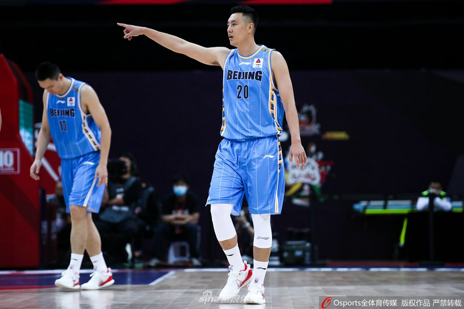 全市場：那不勒斯咨詢了齊爾克澤的情況，曼聯(lián)不愿意外租