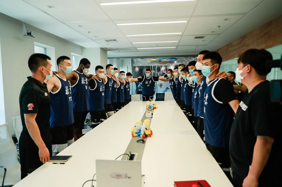 冒充職業(yè)？伊薩克本場1射0正 1過人0成功 7對抗0成功 獲評6分