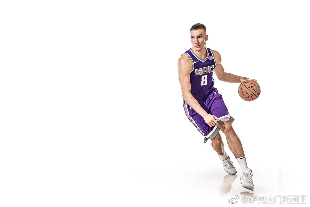 1粒進球1次關鍵傳球，阿德耶米當選多特2