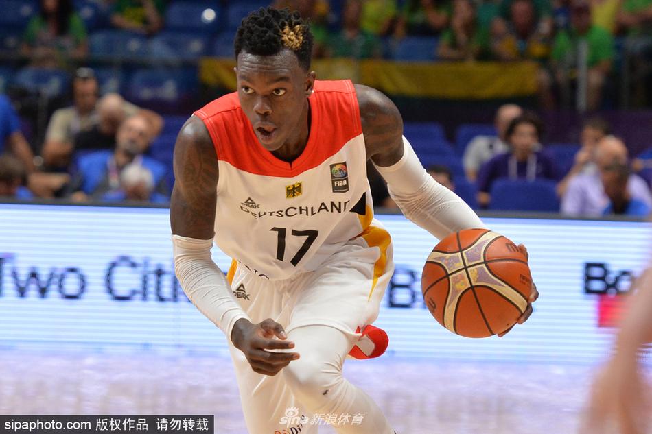 [流言板]首節(jié)發(fā)揮！西蒙斯全場出戰(zhàn)22分鐘，7中5得到10分4籃板7助攻