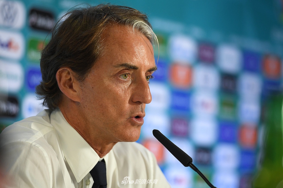 隆戈：米蘭正為約維奇尋找下家，并考慮讓球員免費轉會