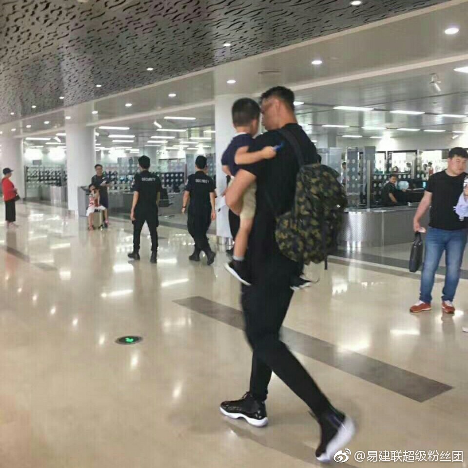 場均28.7分4.9板！森林狼迎戰(zhàn)灰熊 愛德華茲連續(xù)第三場缺陣