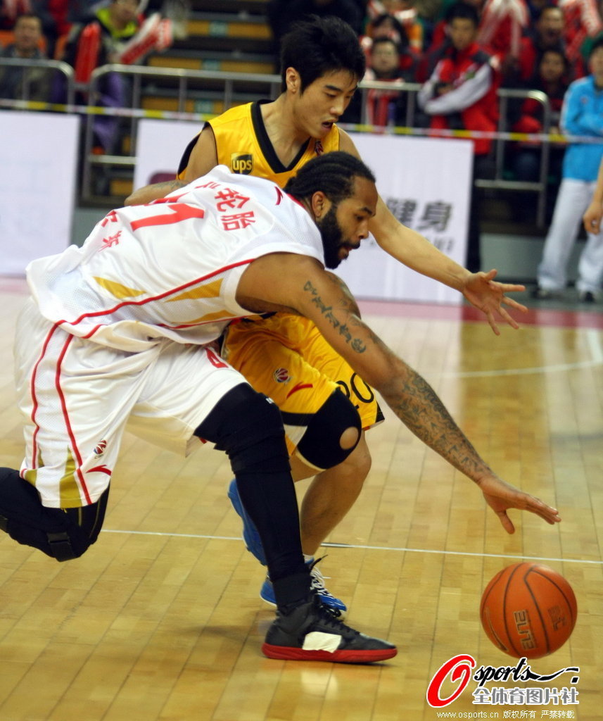 滿面春風(fēng)！奧爾莫外出就餐被采訪：一切都好，一切都很好??