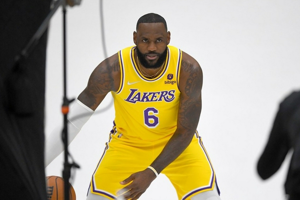 快來切切切怎么下載？想要比別人更加搶先搶快的玩到這款游戲，那么你獲取游戲開測消息是關鍵，能夠獲取到第一手信息，你才能在最快的時間內(nèi)容體驗到，快來切切切怎么下載呢？在哪里可以免費下載？下面九游小編為你帶