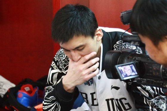 短暫放松！維尼修斯曬與女友合照：在迪拜的24小時?????