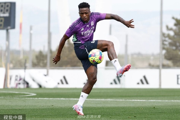 太陽報：英格蘭球迷拒絕被FIFA宰，打算世界杯去西班牙搞觀賽派對2026年美加墨世界杯                                                         