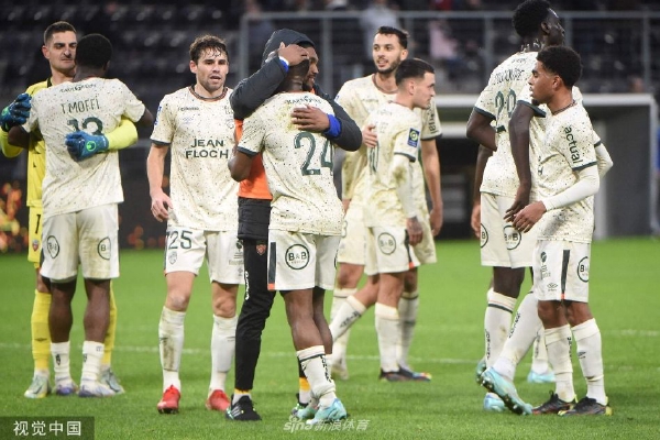 36歲萊萬+28歲拉菲尼亞+17歲亞馬爾??為這個組合起個名字吧