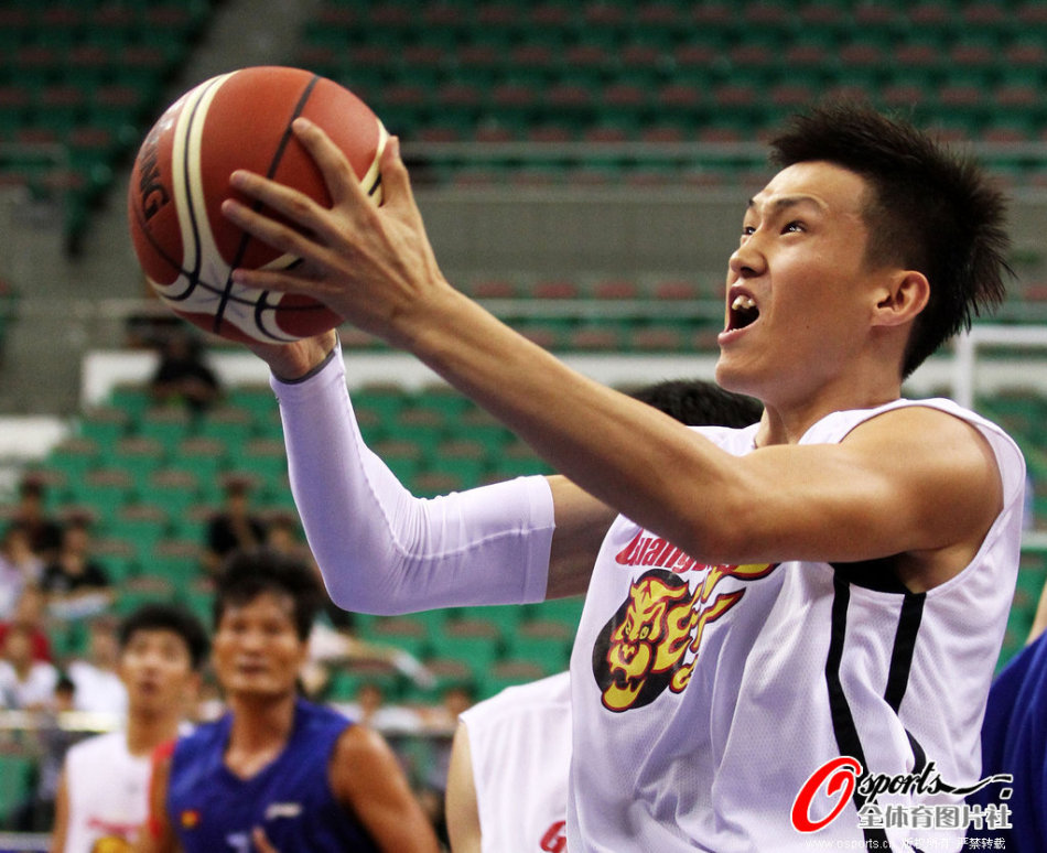 [流言板]手感下滑！克萊