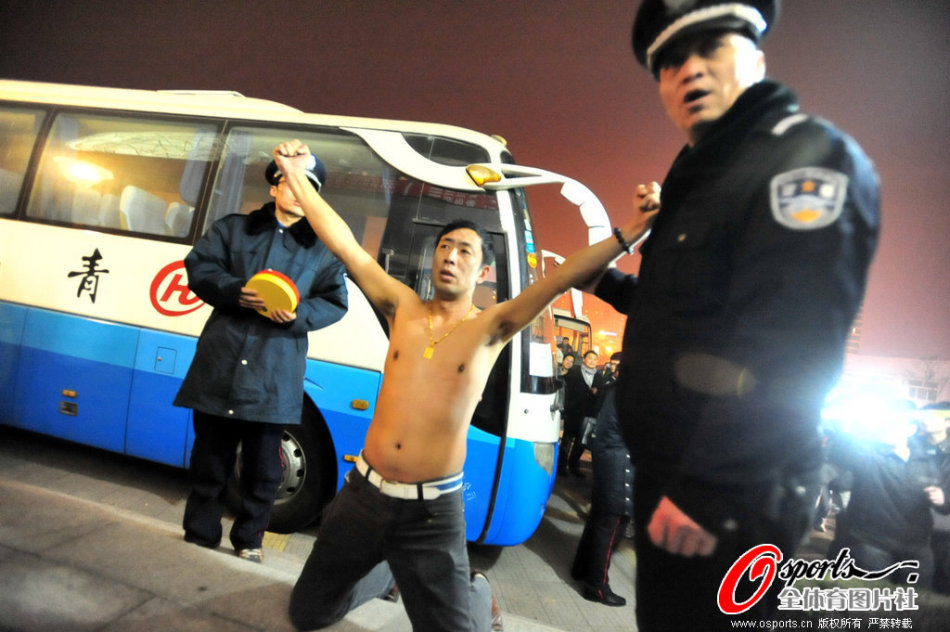 怎么在《幻獸帕魯》中開啟PvP模式