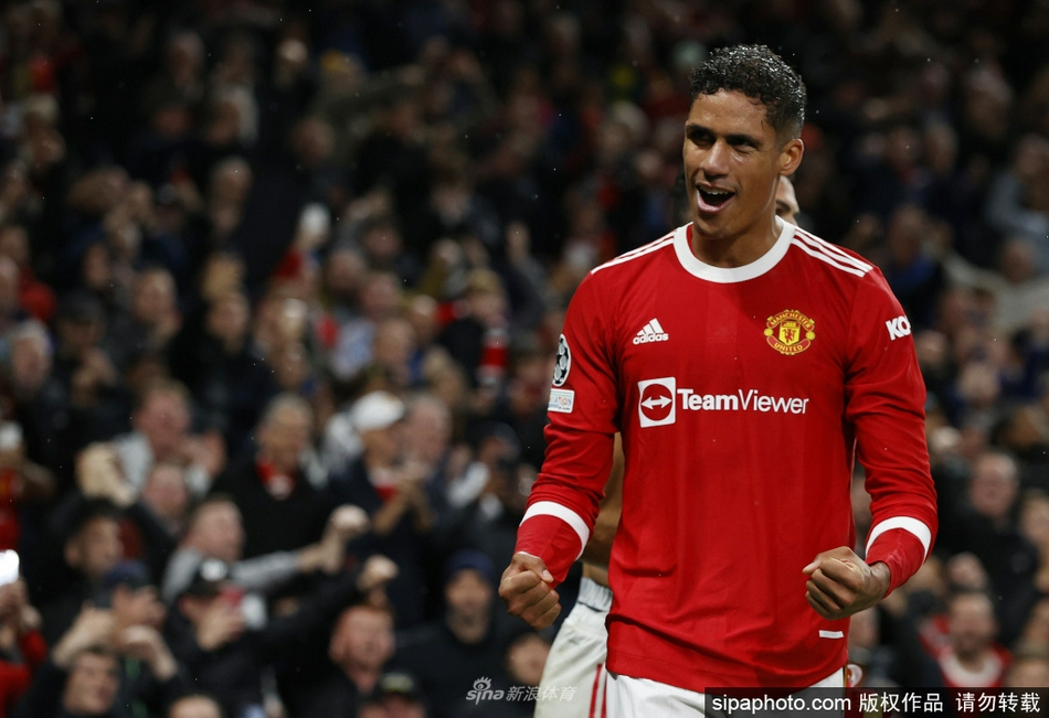 伯恩利主帥：上半場我們踢得不錯，但比賽勢頭是難以名狀的東西