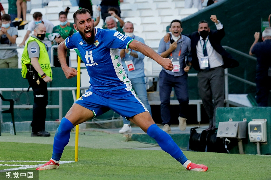 NBA官方：蒙克在對陣灰熊的比賽中假摔 罰款2000刀！