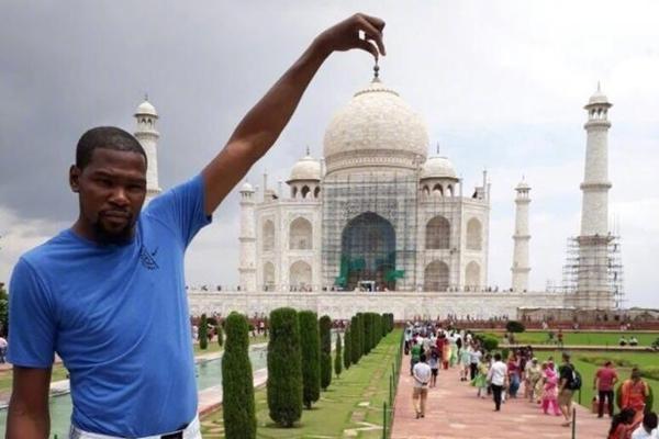 伯恩利主帥：上半場我們踢得不錯，但比賽勢頭是難以名狀的東西