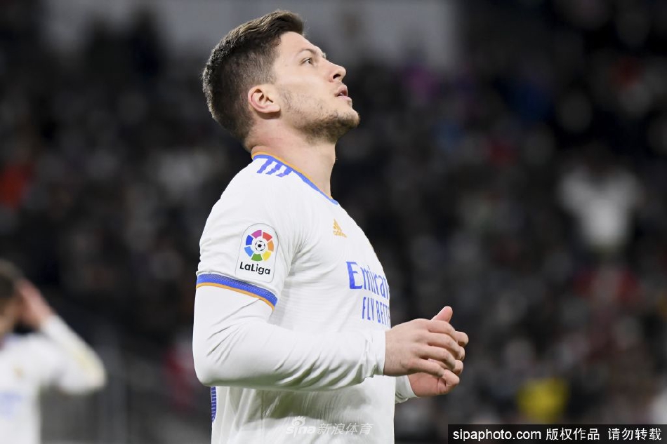 馬雷斯卡：紅牌后比賽局勢徹底改變了，我們是在白白給對手送禮