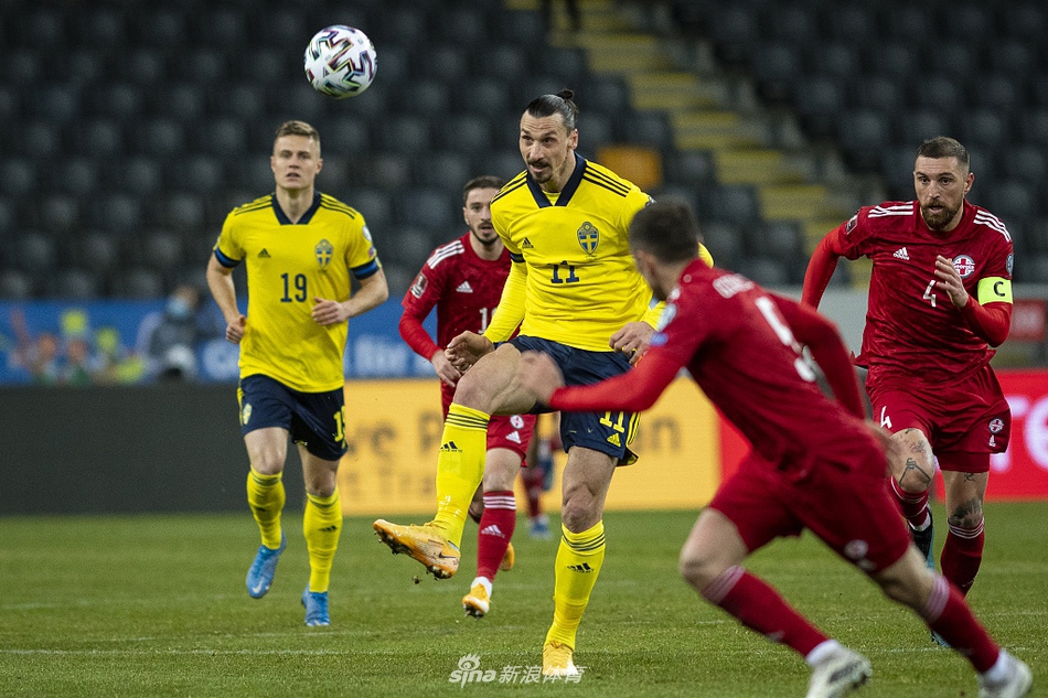 羅馬諾：曼城已正式報價雷斯，正商談是否將其回租至帕爾梅拉斯