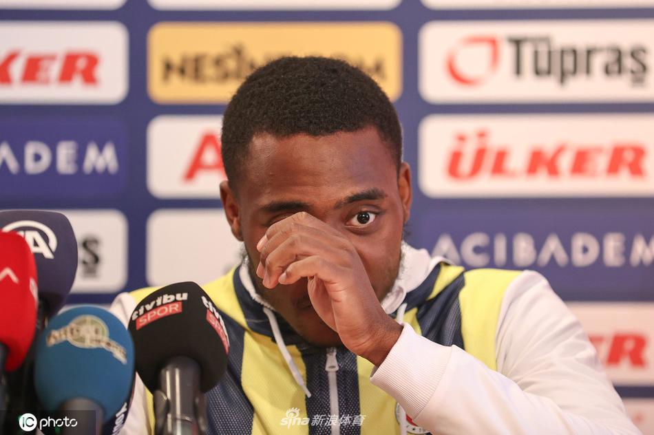 沒防守??！阿德巴約雙手飛扣 熱火兩節(jié)半得分破百