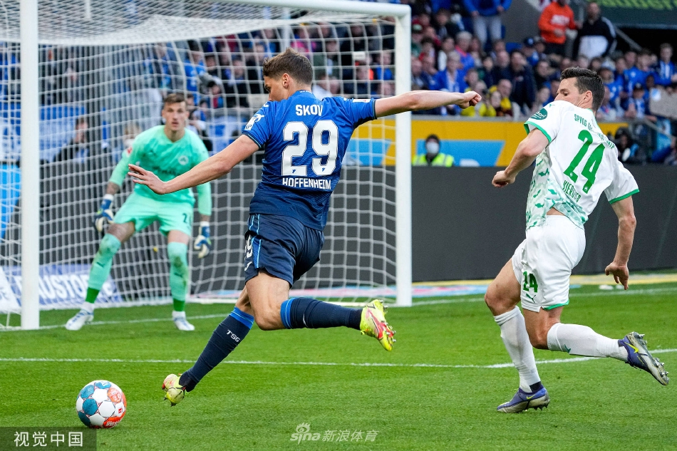 直播吧12月31日訊 今天，五星高中生小德隆·里皮Deron Rippey Jr）公布了自己的擇校選擇，他承諾加盟杜克大學。加上他，目前為止杜克大學已經(jīng)招募到三位2026屆的五星高中生，還有一位四星高