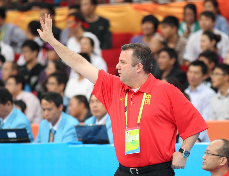 打進一球然后...勞塔羅門前絕佳機會中框彈出，隨后單刀被撲+解圍