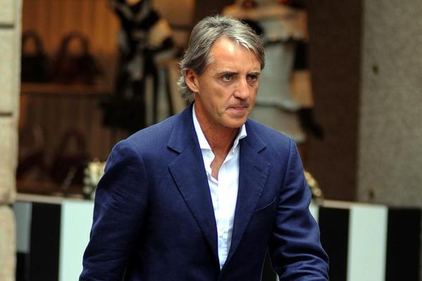 昔日羅馬太太團！托蒂前妻和德羅西前妻攜現(xiàn)任伴侶一起度假zoli                                                                2025-